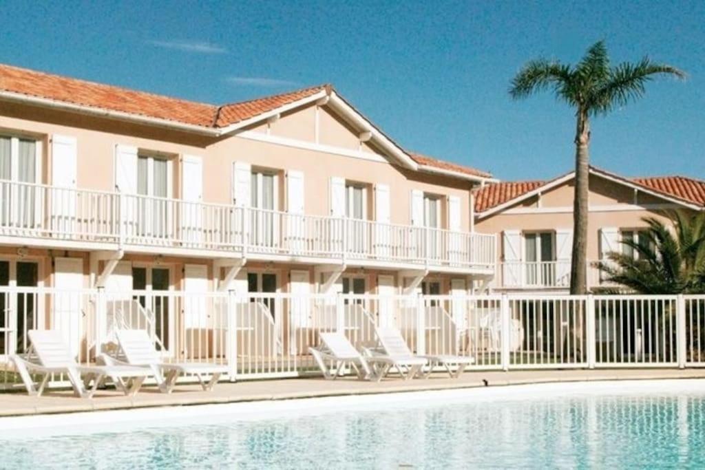 Апартаменты T3 En Duplex Avec Grande Piscine Англе Экстерьер фото
